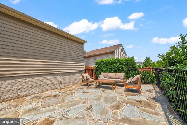 43245 BARNSTEAD DR, Ashburn, VA 20148