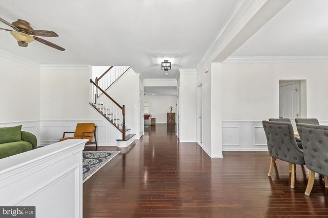 43245 BARNSTEAD DR, Ashburn, VA 20148