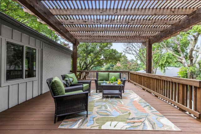 213 Rockbrook Drive, Rockwall, TX 75087