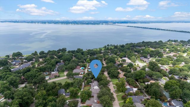 213 Rockbrook Drive, Rockwall, TX 75087