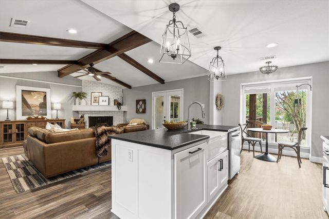 213 Rockbrook Drive, Rockwall, TX 75087