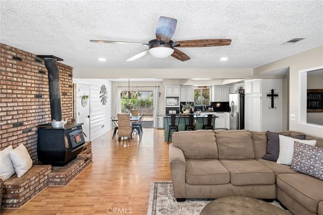 9240 Avalon, Phelan, CA 92371