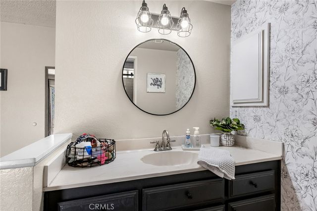 9240 Avalon, Phelan, CA 92371
