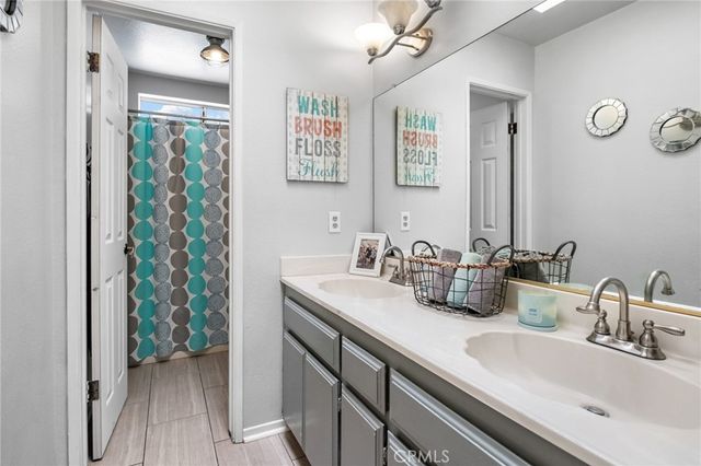 9240 Avalon, Phelan, CA 92371