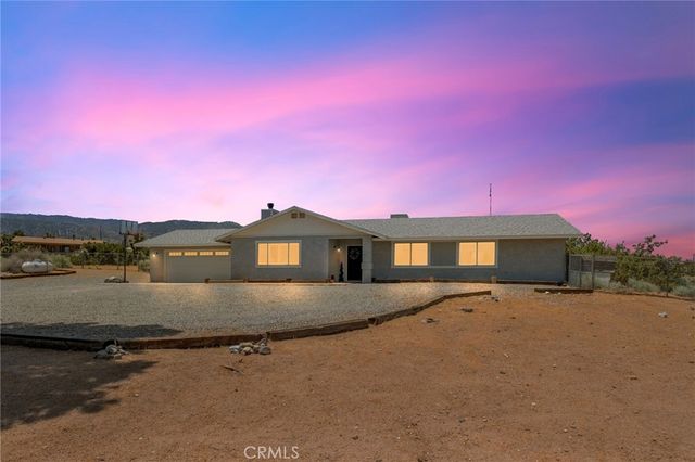 9240 Avalon, Phelan, CA 92371