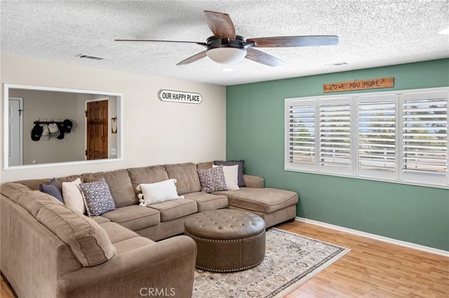 9240 Avalon, Phelan, CA 92371