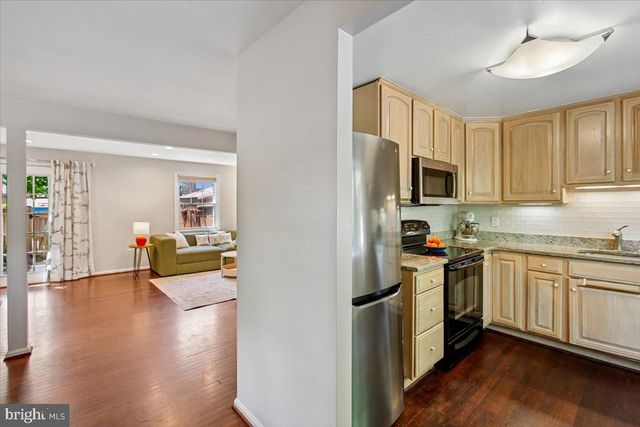 3140 ELLENWOOD DR, Fairfax, VA 22031