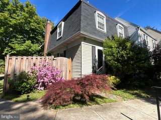 3140 ELLENWOOD DR, Fairfax, VA 22031