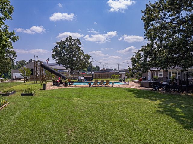 12136 Bedrock Lane, Bentonville, AR 72712