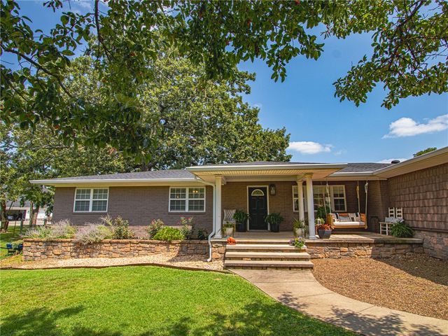 12136 Bedrock Lane, Bentonville, AR 72712