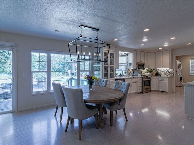 12136 Bedrock Lane, Bentonville, AR 72712