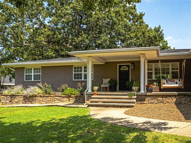 12136 Bedrock Lane, Bentonville, AR 72712