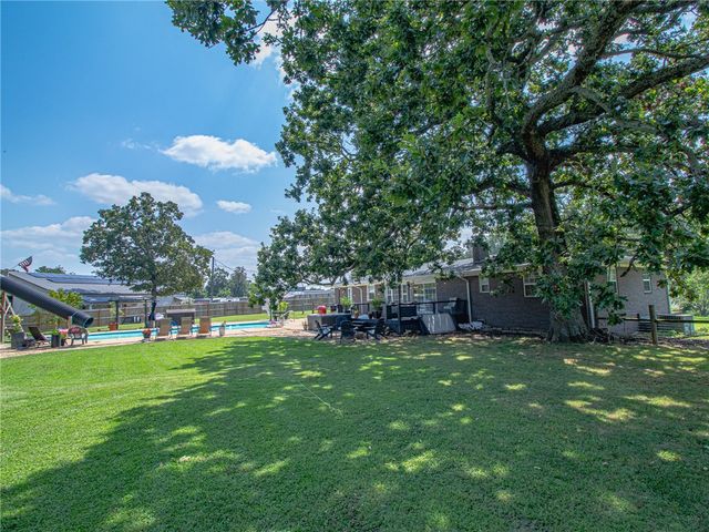 12136 Bedrock Lane, Bentonville, AR 72712