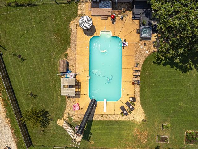 12136 Bedrock Lane, Bentonville, AR 72712