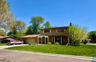 100 N Needles Dr, Brandon, SD 57005