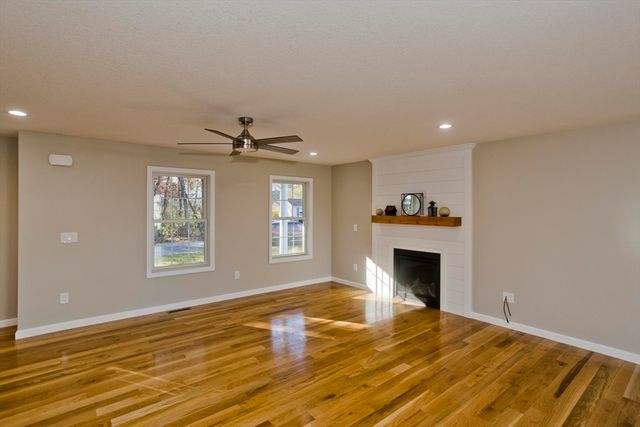 42 Loopley, Ludlow, MA 01056