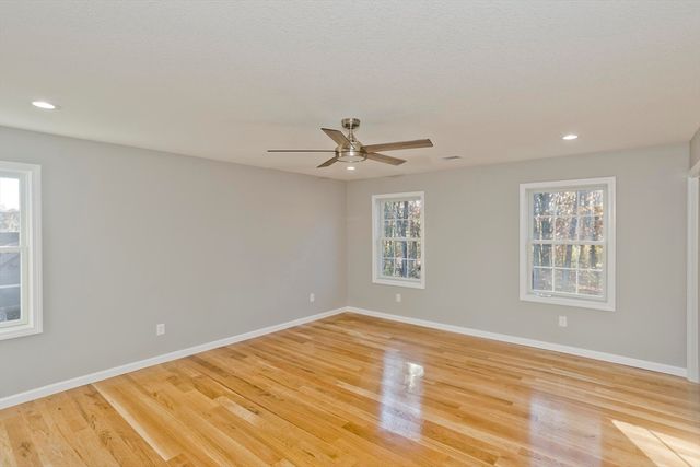 42 Loopley, Ludlow, MA 01056