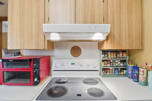 3050 E Possum Ct, Inverness, FL 34452