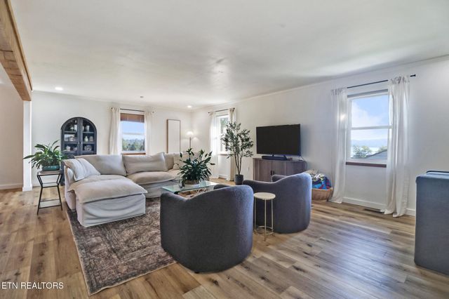 109 Scenic Hill Drive, Spring City, TN 37381