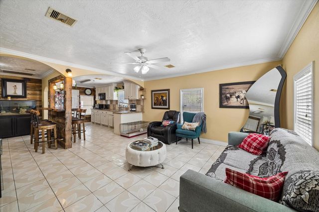 9944 E Hardy Road, Houston, TX 77093