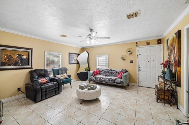 9944 E Hardy Road, Houston, TX 77093