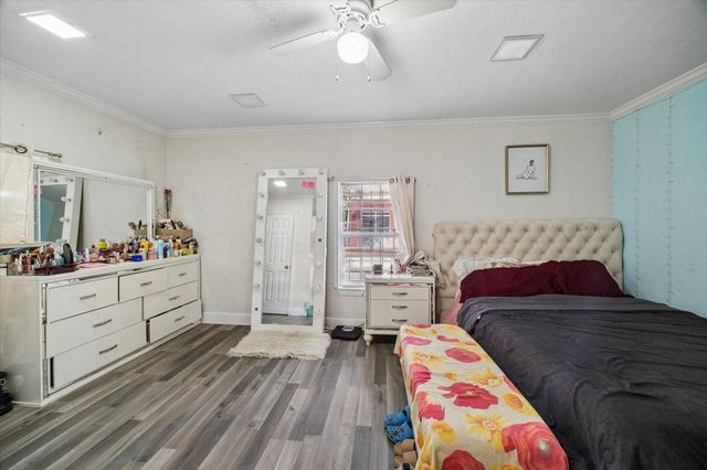 9944 E Hardy Road, Houston, TX 77093