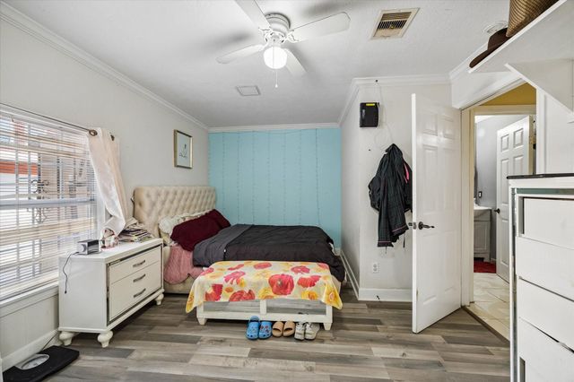 9944 E Hardy Road, Houston, TX 77093