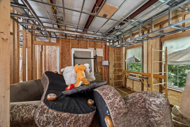 9944 E Hardy Road, Houston, TX 77093