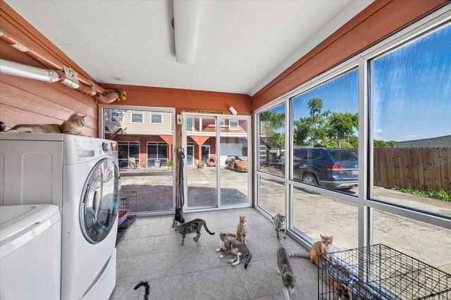 9944 E Hardy Road, Houston, TX 77093