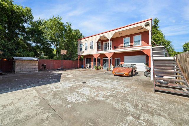 9944 E Hardy Road, Houston, TX 77093