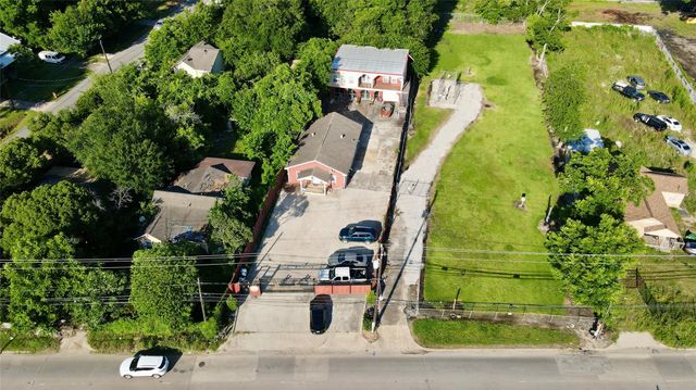 9944 E Hardy Road, Houston, TX 77093