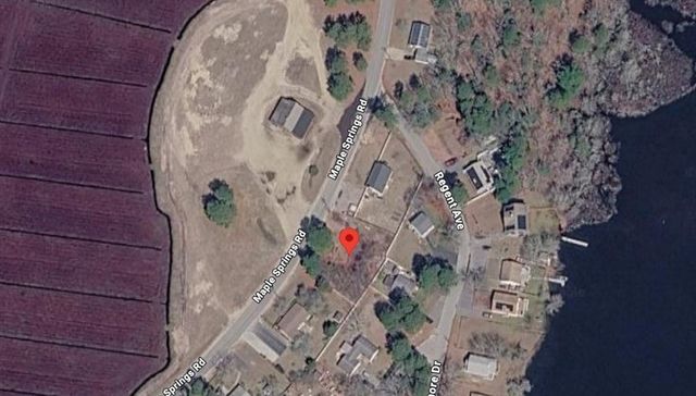 81 Maple Springs Rd, Wareham, MA 02571
