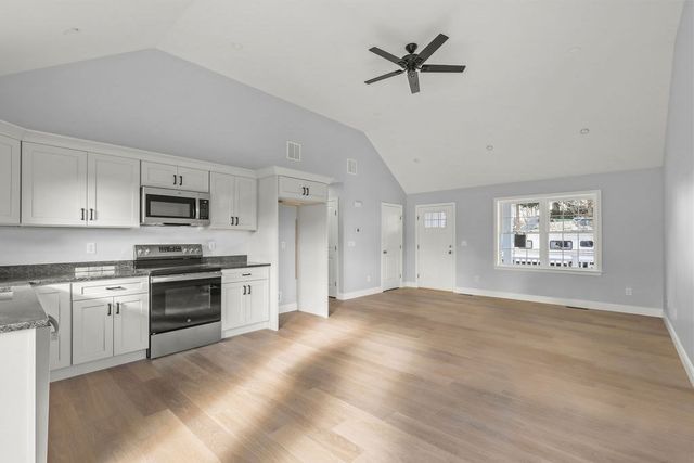 81 Maple Springs Rd, Wareham, MA 02571