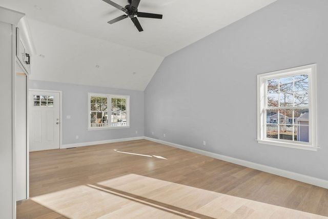 81 Maple Springs Rd, Wareham, MA 02571