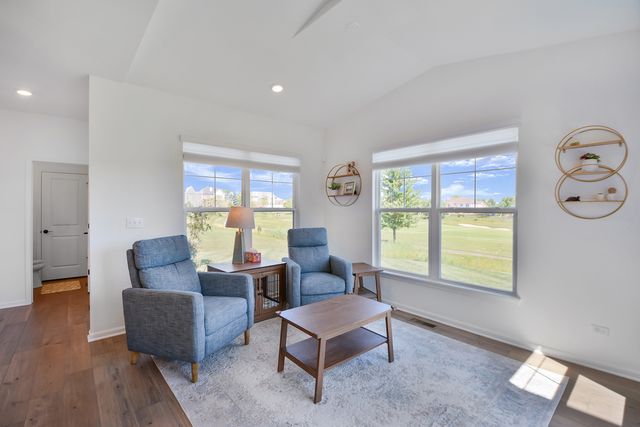10 Crystal Downs Drive, Hawthorn Woods, IL 60047