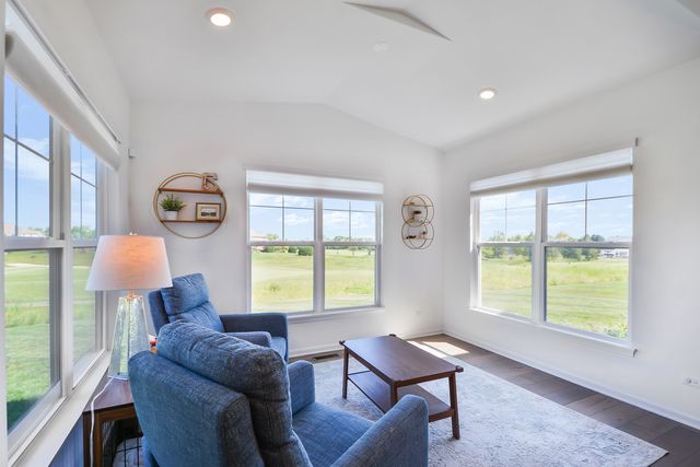 10 Crystal Downs Drive, Hawthorn Woods, IL 60047