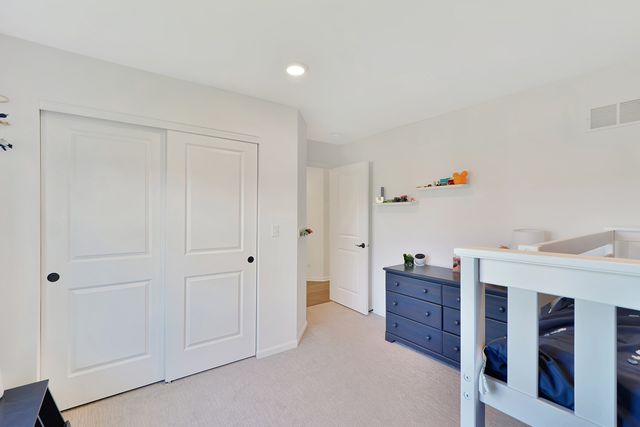 10 Crystal Downs Drive, Hawthorn Woods, IL 60047