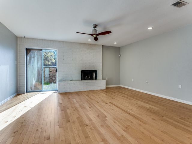 5963 River Bend Drive, Benbrook, TX 76132