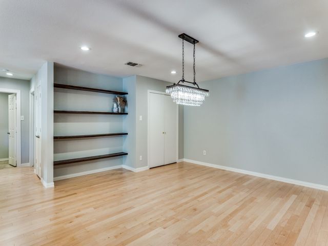 5963 River Bend Drive, Benbrook, TX 76132