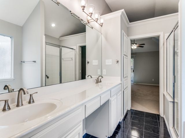 5963 River Bend Drive, Benbrook, TX 76132