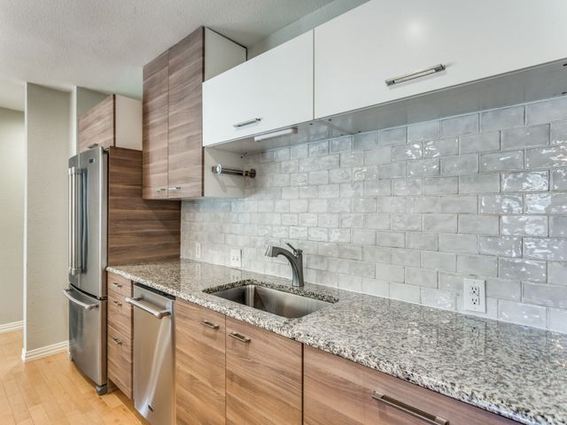 5963 River Bend Drive, Benbrook, TX 76132