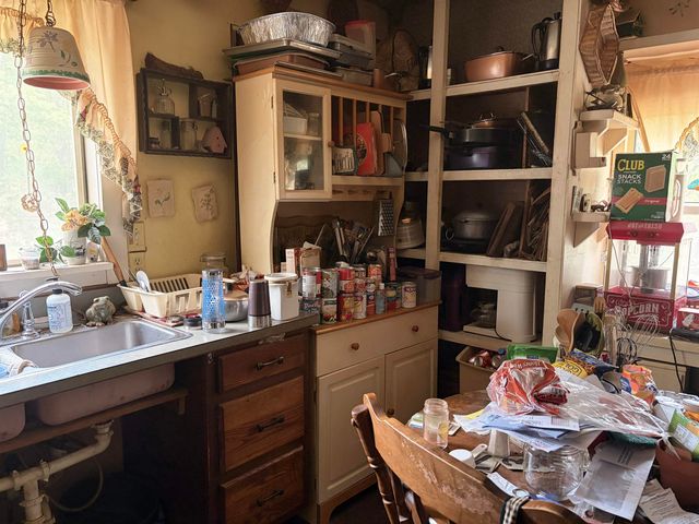 3937 W Herrick Road, Farwell, MI 48622