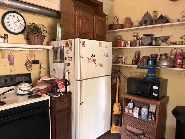 3937 W Herrick Road, Farwell, MI 48622