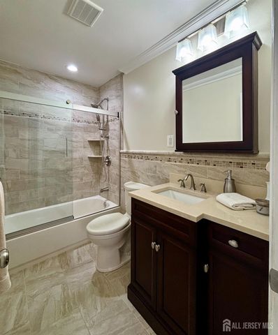 7 Cortland Drive, Franklin Twsp, NJ 08873