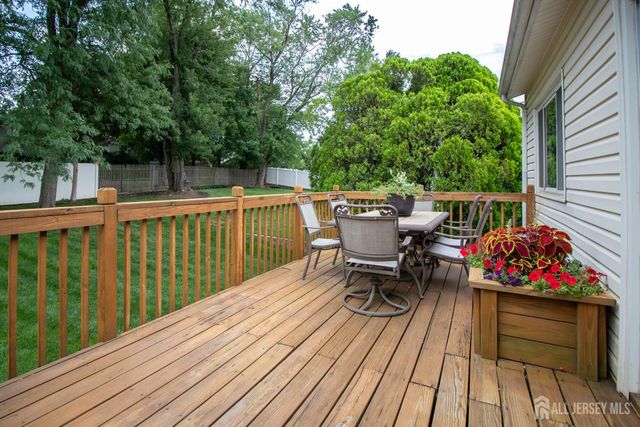 7 Cortland Drive, Franklin Twsp, NJ 08873