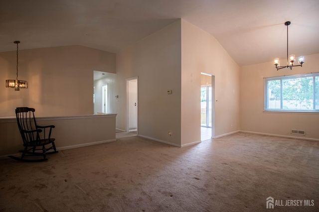 7 Cortland Drive, Franklin Twsp, NJ 08873