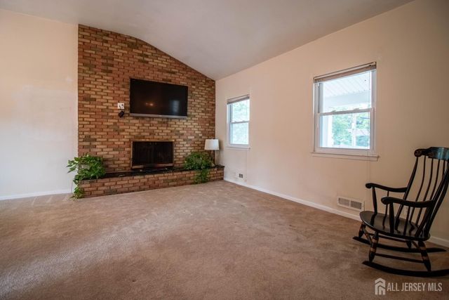 7 Cortland Drive, Franklin Twsp, NJ 08873