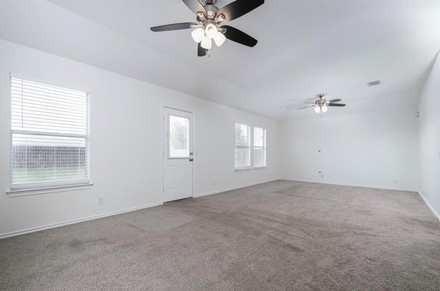 116 Holland ST NE, Hutto, TX 78634