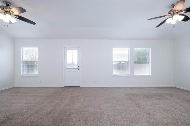 116 Holland ST NE, Hutto, TX 78634