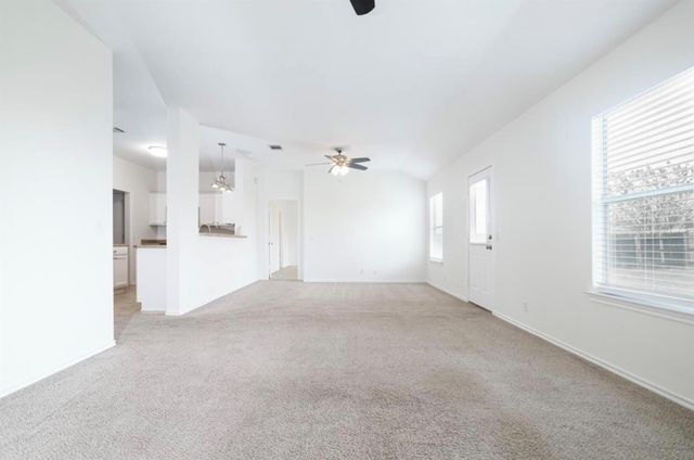 116 Holland ST NE, Hutto, TX 78634